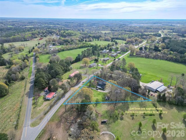 4267 County Home Road, Conover, NC 28613