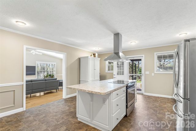 4267 County Home Road, Conover, NC 28613