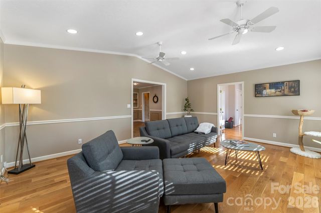 4267 County Home Road, Conover, NC 28613