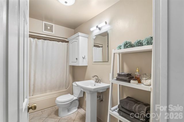 4267 County Home Road, Conover, NC 28613