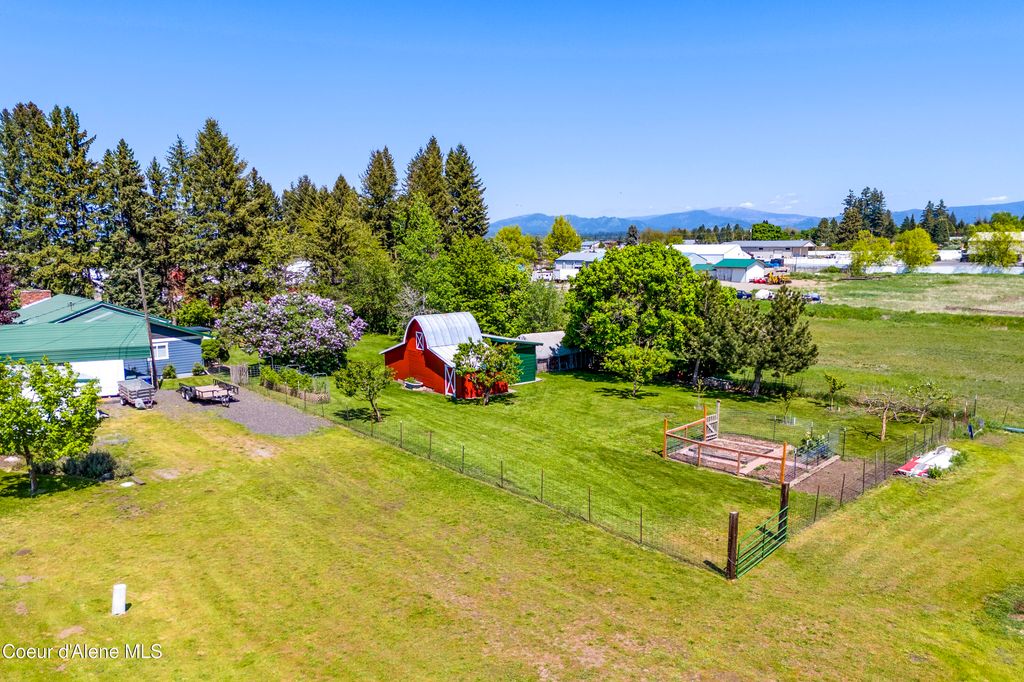 9490 N Atlas RD, Hayden, ID 83835