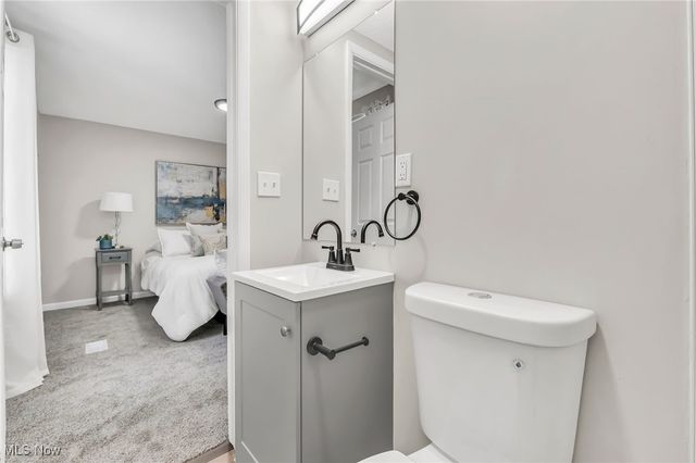 1028 Sherwood Drive, Macedonia, OH 44056