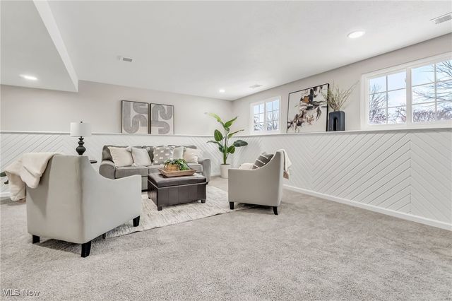 1028 Sherwood Drive, Macedonia, OH 44056