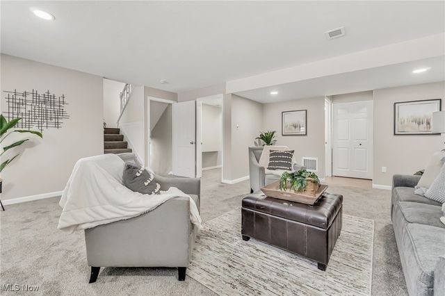 1028 Sherwood Drive, Macedonia, OH 44056