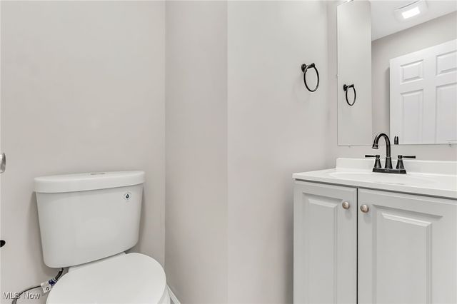 1028 Sherwood Drive, Macedonia, OH 44056