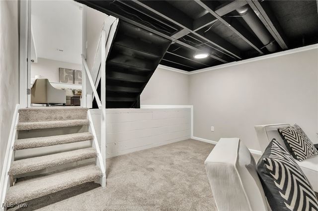 1028 Sherwood Drive, Macedonia, OH 44056