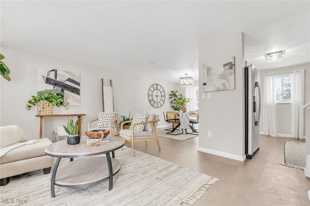 1028 Sherwood Drive, Macedonia, OH 44056