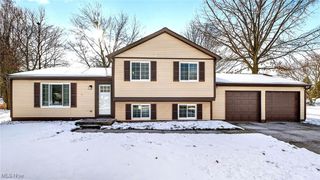 1028 Sherwood Drive, Macedonia, OH 44056
