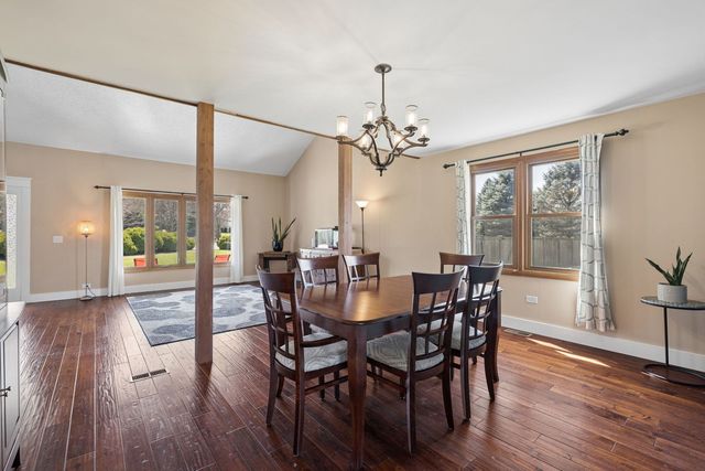 1404 Carriage Lane, Bolingbrook, IL 60490