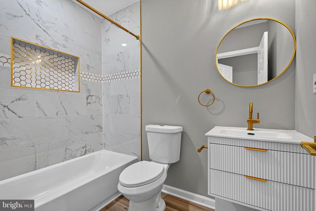 2820 AUCHENTOROLY TER, Baltimore, MD 21217
