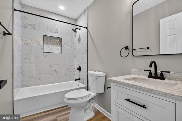 2820 AUCHENTOROLY TER, Baltimore, MD 21217