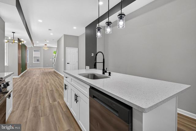 2820 AUCHENTOROLY TER, Baltimore, MD 21217