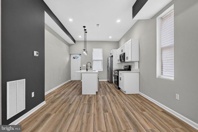 2820 AUCHENTOROLY TER, Baltimore, MD 21217