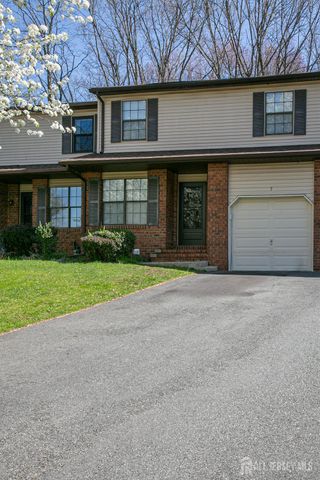 7 Cactus Court, Edison, NJ 08820