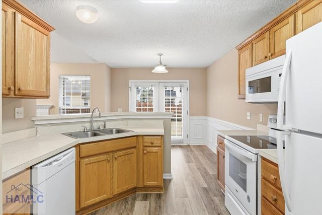 199 Lancaster Way, Richmond Hill, GA 31324