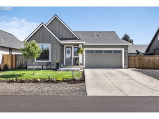 32750 MACY St, Eugene, OR 97408