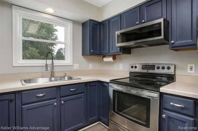 26855 King Road, Romulus, MI 48174