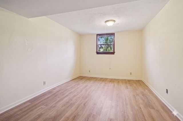 216 E Rose Street, Glenwood, IL 60425