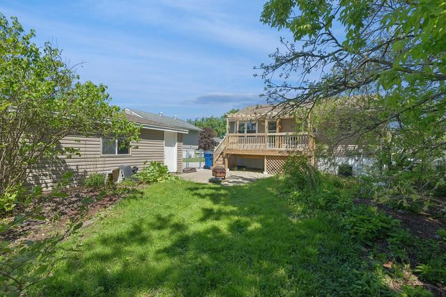 216 E Rose Street, Glenwood, IL 60425