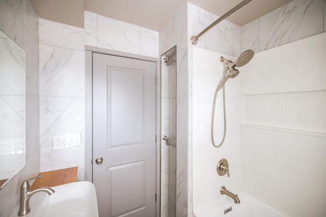 2034 24th Street NW, Rochester, MN 55901