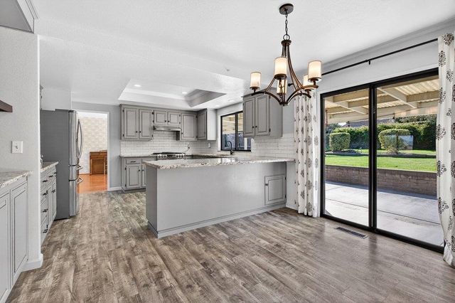 913 Ridgemark Drive, Hollister, CA 95023