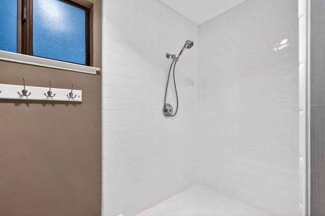 913 Ridgemark Drive, Hollister, CA 95023