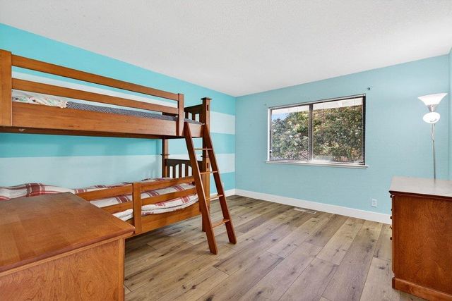 913 Ridgemark Drive, Hollister, CA 95023