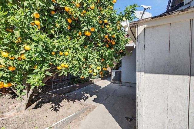 913 Ridgemark Drive, Hollister, CA 95023