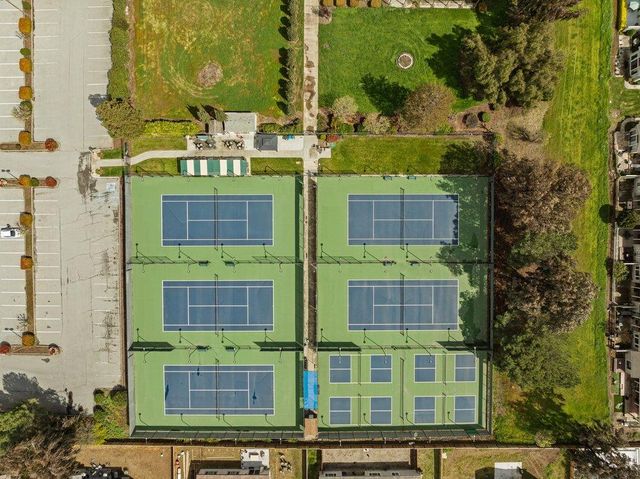 913 Ridgemark Drive, Hollister, CA 95023