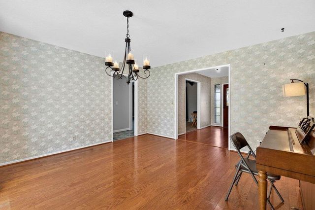 913 Ridgemark Drive, Hollister, CA 95023