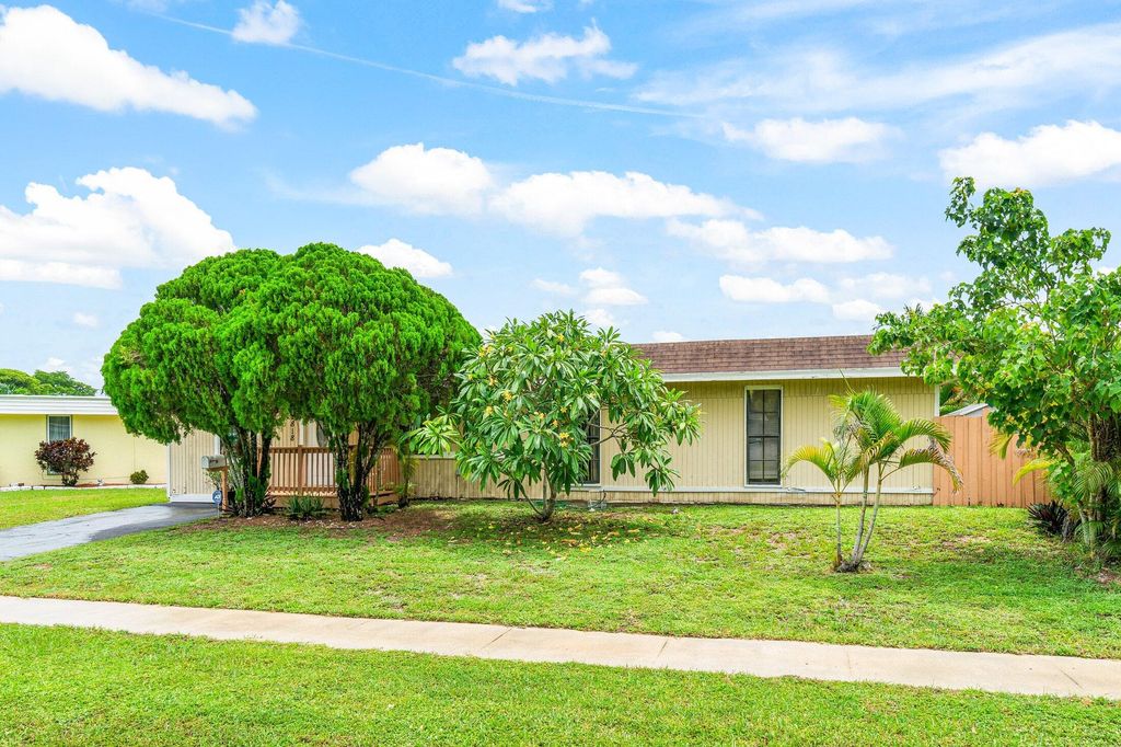 7818 NW 66th Terrace, Tamarac, FL 33321