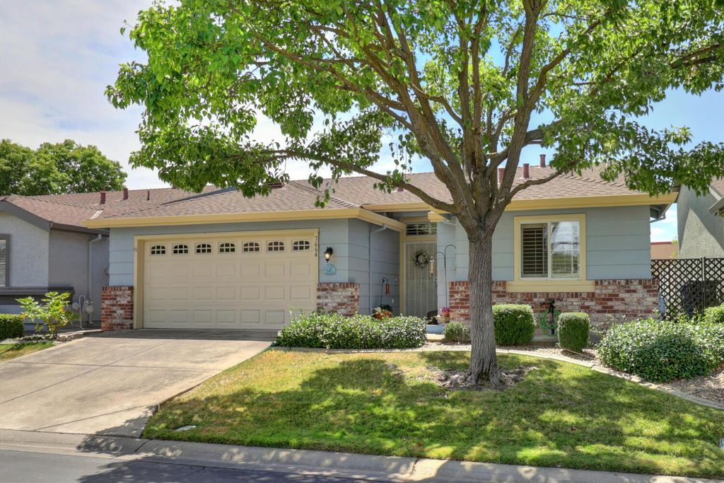 7664 Sundrift Ln, Sacramento, CA 95828