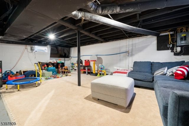 123 Elizabeth St, South Bound Brook Boro, NJ 08880