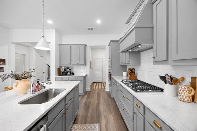 571 Bradley Drive, Fate, TX 75087