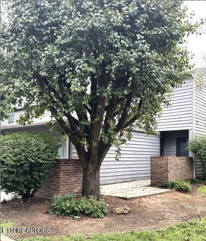 427 Bramblewood Lane, Knoxville, TN 37922