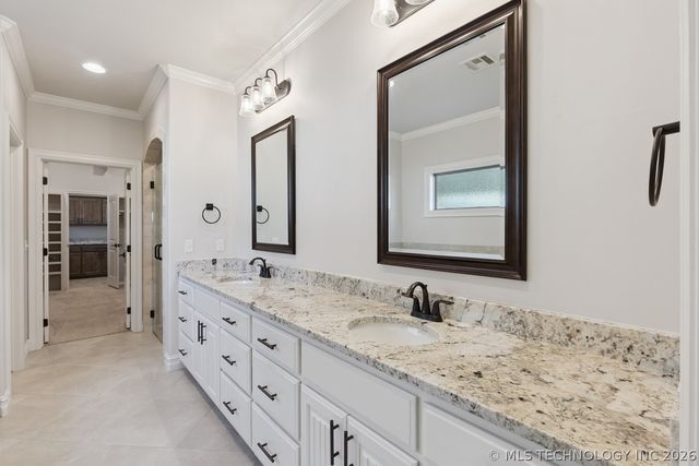 14216 S Delaware Place S, Bixby, OK 74008