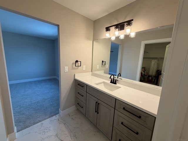 15973 Via Colico, Macomb, MI 48042