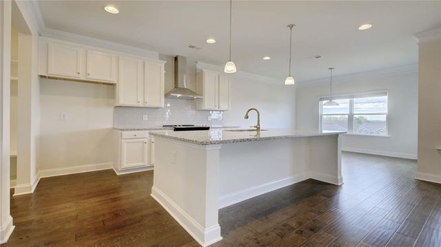 5191 Woodline View Circle, Auburn, GA 30011