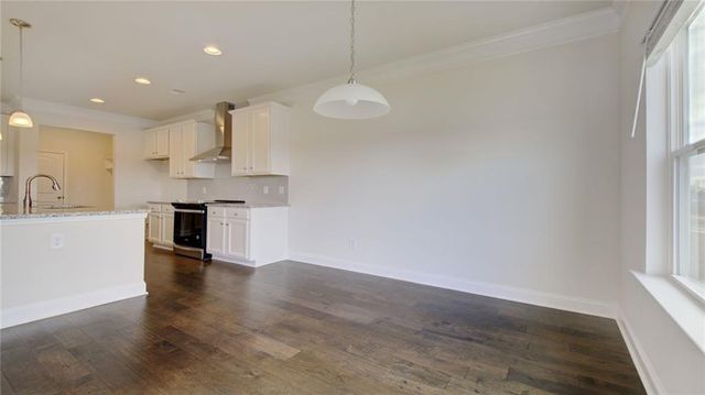 5191 Woodline View Circle, Auburn, GA 30011