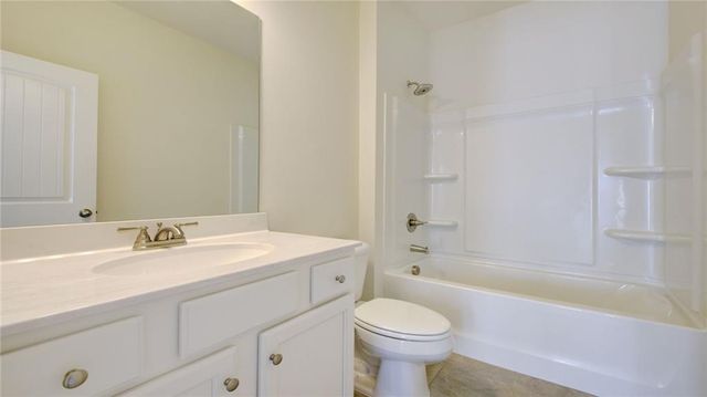 5191 Woodline View Circle, Auburn, GA 30011