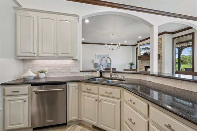 3324 NW 170th Court, Edmond, OK 73012