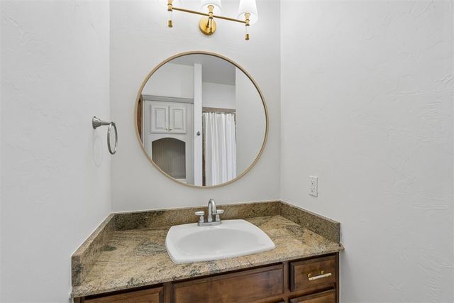 3324 NW 170th Court, Edmond, OK 73012