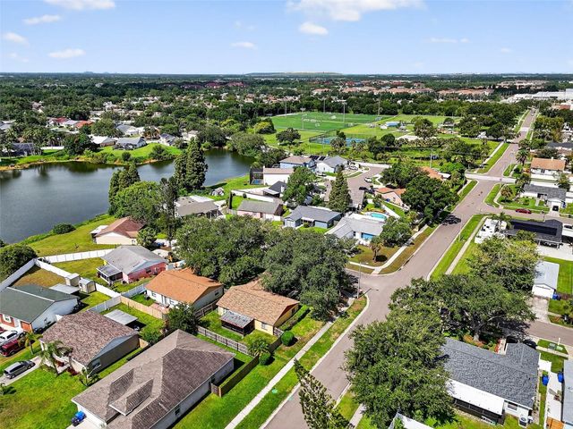 907 OLD FIELD DRIVE, Brandon, FL 33511