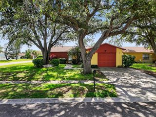 907 OLD FIELD DRIVE, Brandon, FL 33511