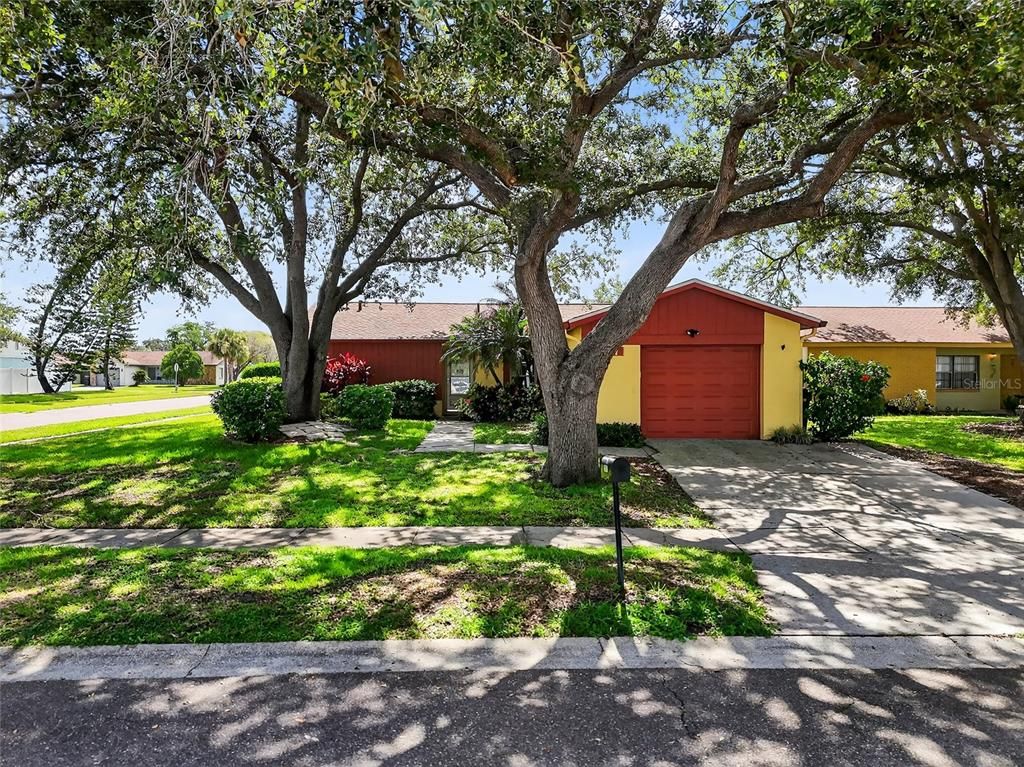 907 OLD FIELD DRIVE, Brandon, FL 33511