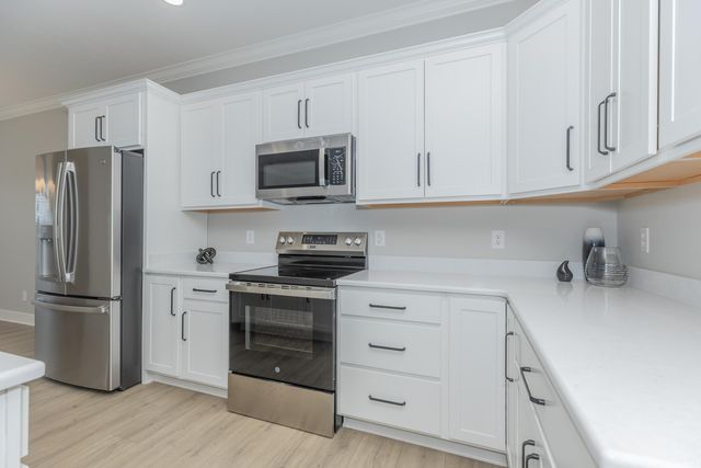 3895 High Pointe Lane, Newburgh, IN 47630