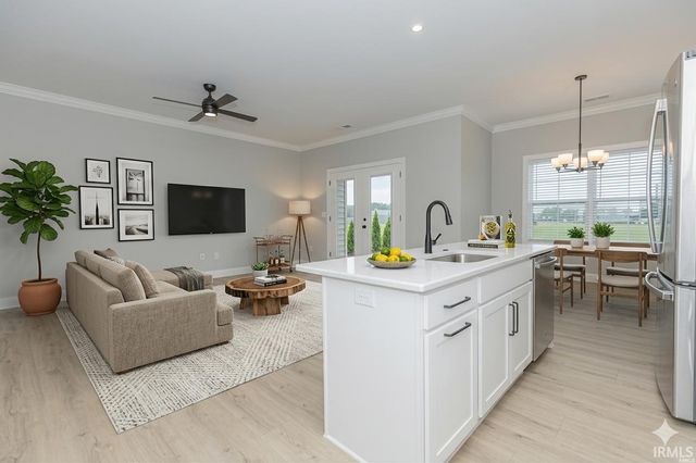 3895 High Pointe Lane, Newburgh, IN 47630