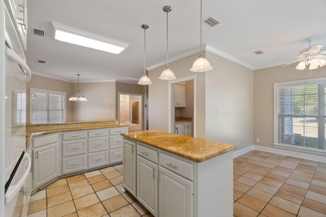 60 Grand Blvd, Hattiesburg, MS 39402