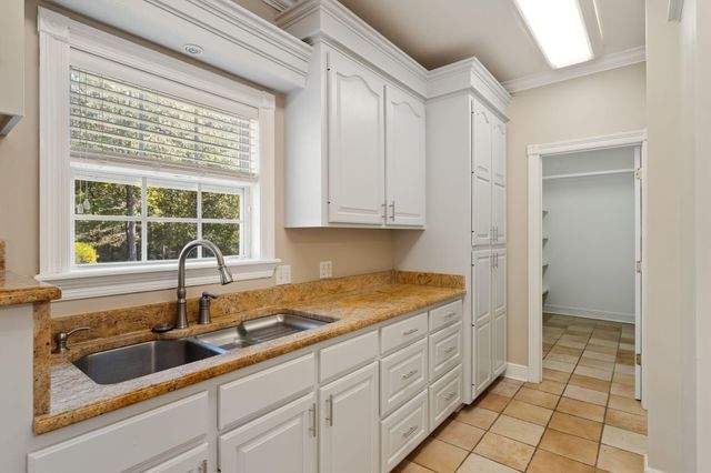 60 Grand Blvd, Hattiesburg, MS 39402