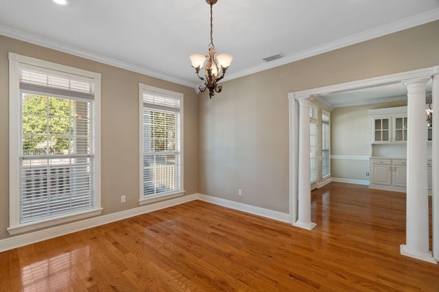 60 Grand Blvd, Hattiesburg, MS 39402